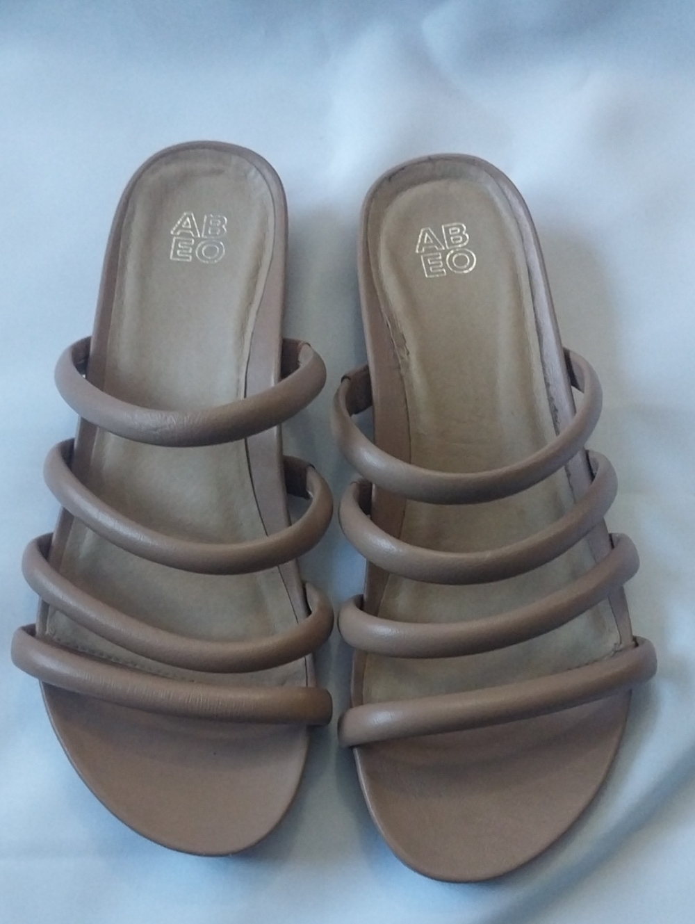 ABEO Women's Multi-Strap Slide Sandals in Tan.